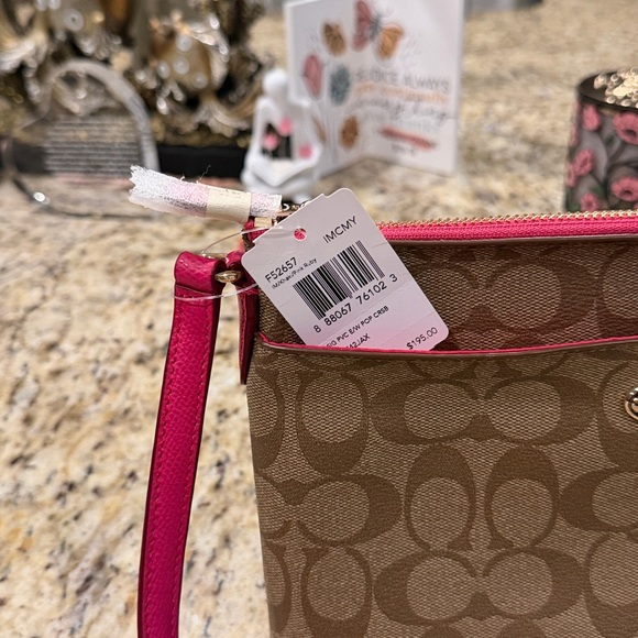 NWT Coach Signature Coated Canvas Crossbody - Picture 3 of 14